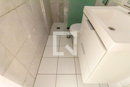 Banheiro de kitnet/studio para alugar com 1 quarto, 45m² em Campos Elíseos, São Paulo