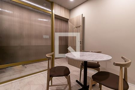 Sala de Reunião de apartamento para alugar com 1 quarto, 28m² em Vila Nova Conceição, São Paulo