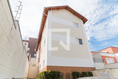 Apartamento para alugar com 65m², 2 quartos e 1 vagaFachada