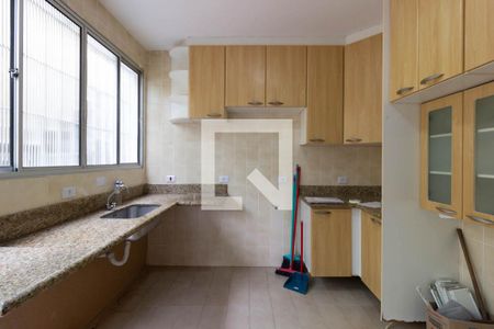 Casa à venda com 135m², 3 quartos e 2 vagas Casa à venda com 135m², 3 quartos e 2 vagasCozinha