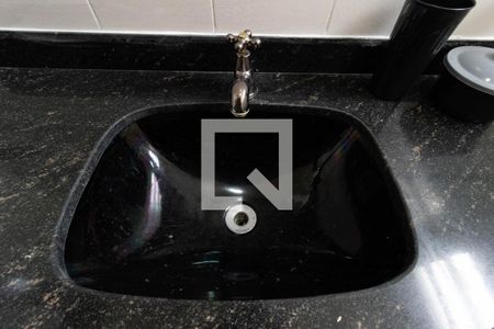 Lavabo de casa à venda com 3 quartos, 135m² em Vila Isolina Mazzei, São Paulo