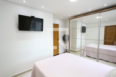 Casa à venda com 250m², 3 quartos e 2 vagasSuíte 1