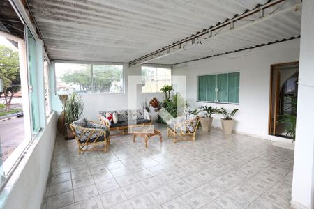 Casa à venda com 250m², 3 quartos e 2 vagasVaranda