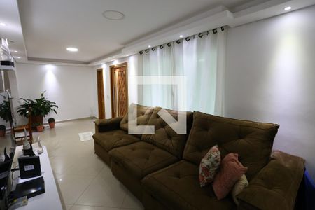 Sala de casa à venda com 3 quartos, 250m² em Parque Císper, São Paulo