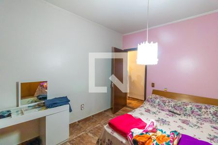 Casa à venda com 400m², 3 quartos e 7 vagas Casa à venda com 400m², 3 quartos e 7 vagasQuarto