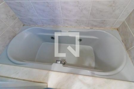 Casa à venda com 400m², 3 quartos e 7 vagas Casa à venda com 400m², 3 quartos e 7 vagasBanheiro da Suíte