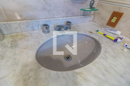 Casa à venda com 400m², 3 quartos e 7 vagas Casa à venda com 400m², 3 quartos e 7 vagasBanheiro da Suíte