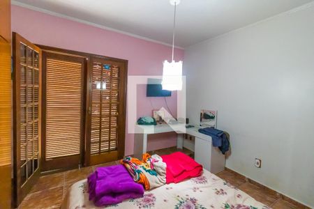 Casa à venda com 400m², 3 quartos e 7 vagas Casa à venda com 400m², 3 quartos e 7 vagasQuarto