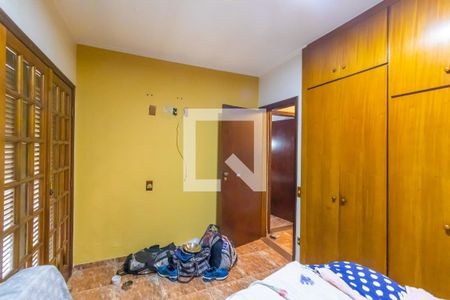 Casa à venda com 400m², 3 quartos e 7 vagas Casa à venda com 400m², 3 quartos e 7 vagasSuíte