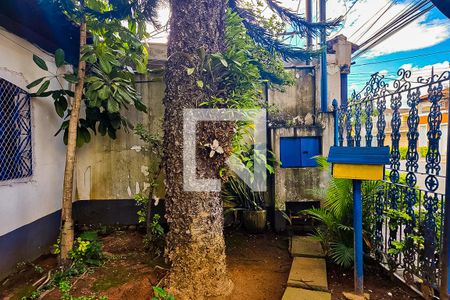 Casa à venda com 360m², 2 quartos e 6 vagasQuintal