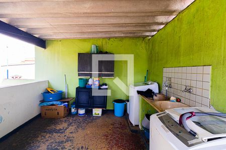 Casa à venda com 360m², 2 quartos e 6 vagasÁrea de Serviço