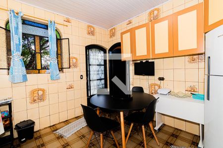 Casa à venda com 360m², 2 quartos e 6 vagasCozinha