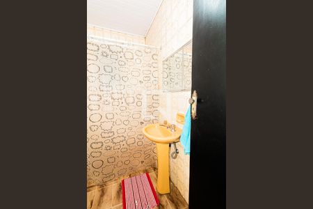 Casa à venda com 360m², 2 quartos e 6 vagasBanheiro