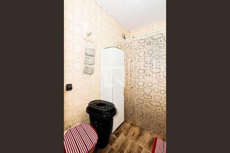 Casa à venda com 360m², 2 quartos e 6 vagasBanheiro