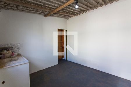 Casa para alugar com 250m², 5 quartos e 4 vagasCozinha da Edicula