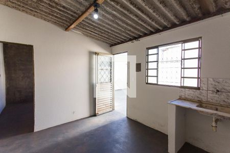 Casa para alugar com 250m², 5 quartos e 4 vagasCozinha da Edicula