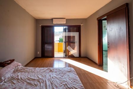 Casa à venda com 142m², 4 quartos e 2 vagasSuíte