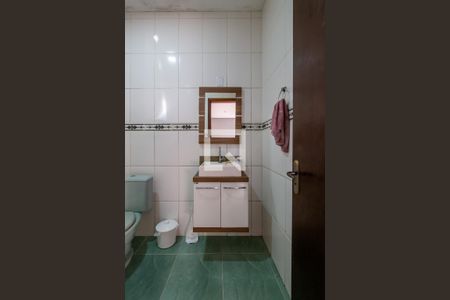 Casa à venda com 142m², 4 quartos e 2 vagasBanheiro 1