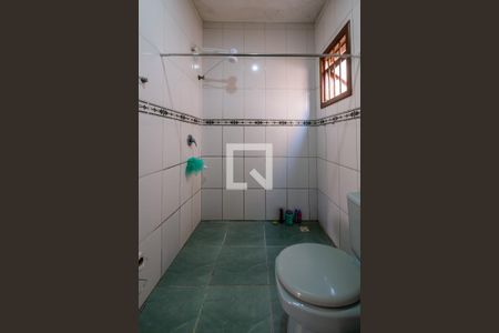 Casa à venda com 142m², 4 quartos e 2 vagasBanheiro 1