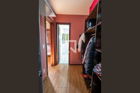 Casa à venda com 142m², 4 quartos e 2 vagasBanheiro da Suíte