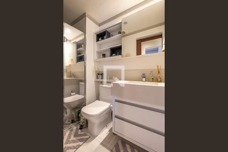 Apartamento à venda com 54m², 2 quartos e 1 vaga Apartamento à venda com 54m², 2 quartos e 1 vagaBanheiro