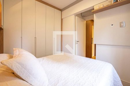 Quarto 1 de apartamento à venda com 2 quartos, 54m² em Pinheiros, São Paulo
