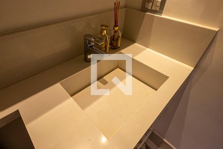 Apartamento à venda com 54m², 2 quartos e 1 vaga Apartamento à venda com 54m², 2 quartos e 1 vagaBanheiro