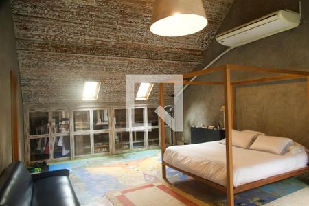 Casa à venda com 320m², 3 quartos e sem vaga Casa à venda com 320m², 3 quartos e sem vagaQuarto