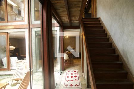 Casa à venda com 320m², 3 quartos e sem vaga Casa à venda com 320m², 3 quartos e sem vagaCorredor