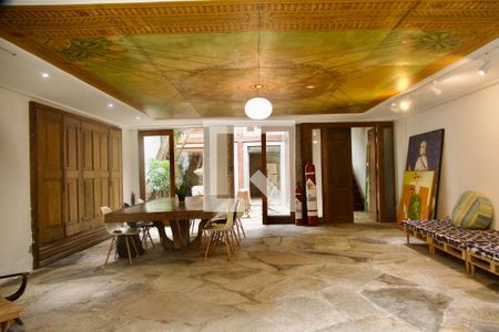 Sala de casa à venda com 3 quartos, 320m² em Gávea, Rio de Janeiro