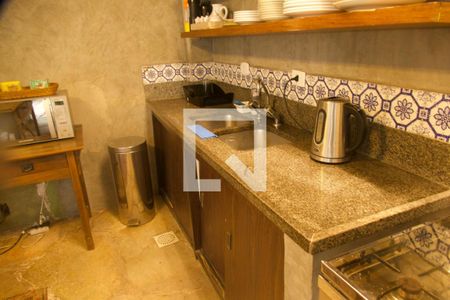 Casa à venda com 320m², 3 quartos e sem vaga Casa à venda com 320m², 3 quartos e sem vagaCozinha americana