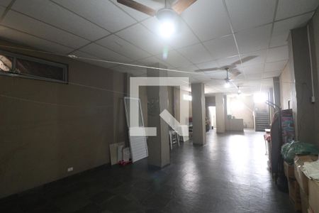 Casa à venda com 230m², 3 quartos e 2 vagasSalão de Festas