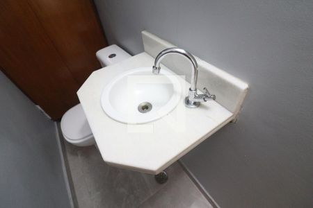 Casa à venda com 230m², 3 quartos e 2 vagasLavabo