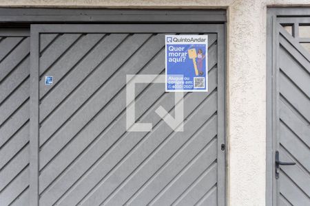 Casa à venda com 100m², 2 quartos e 2 vagas Casa à venda com 100m², 2 quartos e 2 vagasPlaquinha