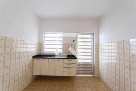 Casa à venda com 100m², 2 quartos e 2 vagas Casa à venda com 100m², 2 quartos e 2 vagasCozinha