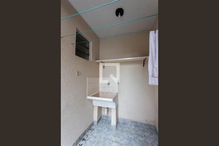 Casa à venda com 100m², 2 quartos e 2 vagas Casa à venda com 100m², 2 quartos e 2 vagasArea de Serviços