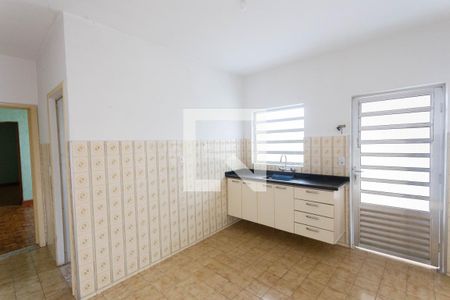 Casa à venda com 100m², 2 quartos e 2 vagas Casa à venda com 100m², 2 quartos e 2 vagasCozinha