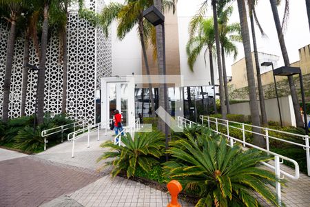 Apartamento à venda com 110m², 3 quartos e 2 vagas Apartamento à venda com 110m², 3 quartos e 2 vagasFachada e portaria