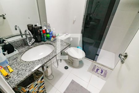 Apartamento à venda com 110m², 3 quartos e 2 vagas Apartamento à venda com 110m², 3 quartos e 2 vagasBanheiro Corredor