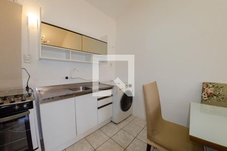 Cozinha de casa de condomínio para alugar com 2 quartos, 60m² em Real Parque, São José