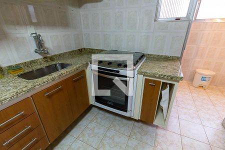 Apartamento para alugar com 75390m², 3 quartos e 1 vaga Apartamento para alugar com 75390m², 3 quartos e 1 vagaDetalhe da cozinha