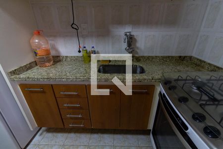 Apartamento para alugar com 75390m², 3 quartos e 1 vaga Apartamento para alugar com 75390m², 3 quartos e 1 vagaDetalhe da cozinha