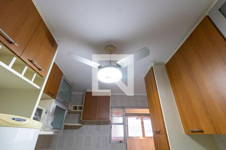 Apartamento para alugar com 75390m², 3 quartos e 1 vaga Apartamento para alugar com 75390m², 3 quartos e 1 vagaDetalhe da cozinha