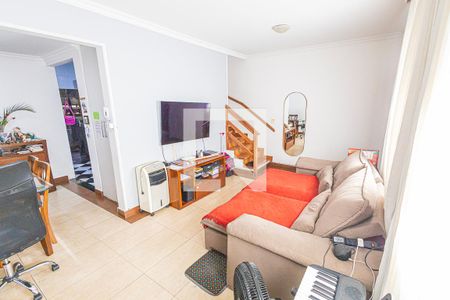 Sala de casa de condomínio à venda com 3 quartos, 80m² em Santa Amelia, Belo Horizonte