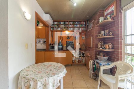 Casa à venda com 240m², 3 quartos e 2 vagasChurrasqueira