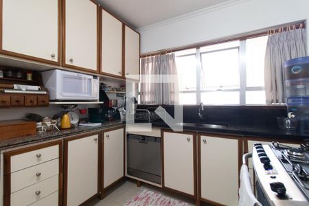 Casa à venda com 240m², 3 quartos e 2 vagasCozinha