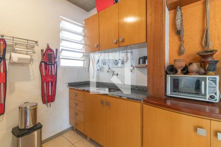 Casa à venda com 240m², 3 quartos e 2 vagasChurrasqueira