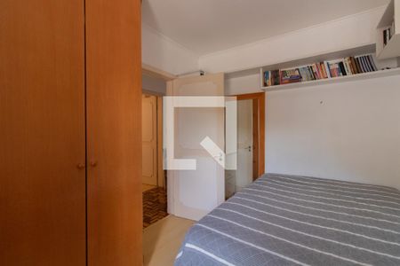 Casa à venda com 240m², 3 quartos e 2 vagasQuarto 2
