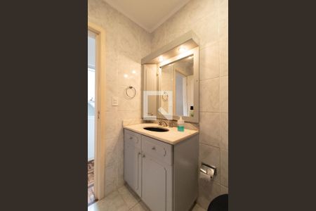 Casa à venda com 240m², 3 quartos e 2 vagasBanheiro Corredor