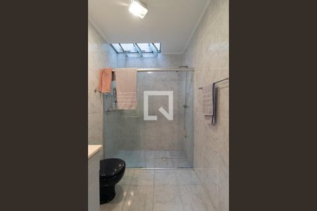 Casa à venda com 240m², 3 quartos e 2 vagasBanheiro Corredor